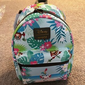 Moana Lounge fly backpack
